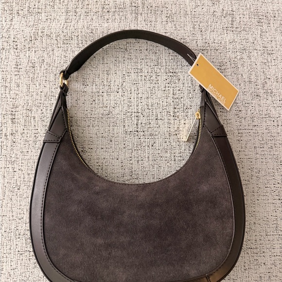 BRAND NEW Michael Kors Preston Small Suede Crescent Shoulder Bag - Picture 2 of 8